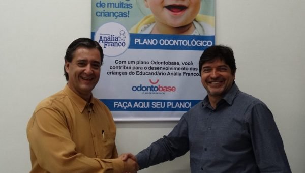 Odontobase e Educandário Anália Franco oferecem plano odontológico completo